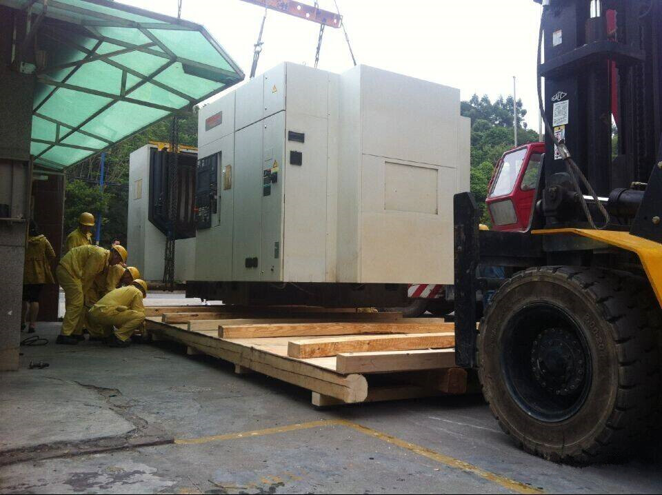 在設備吊裝搬運過程中如何節省搬運費用？